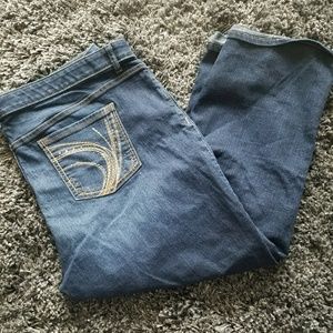 Apt. 9 Jean Capri - 18W